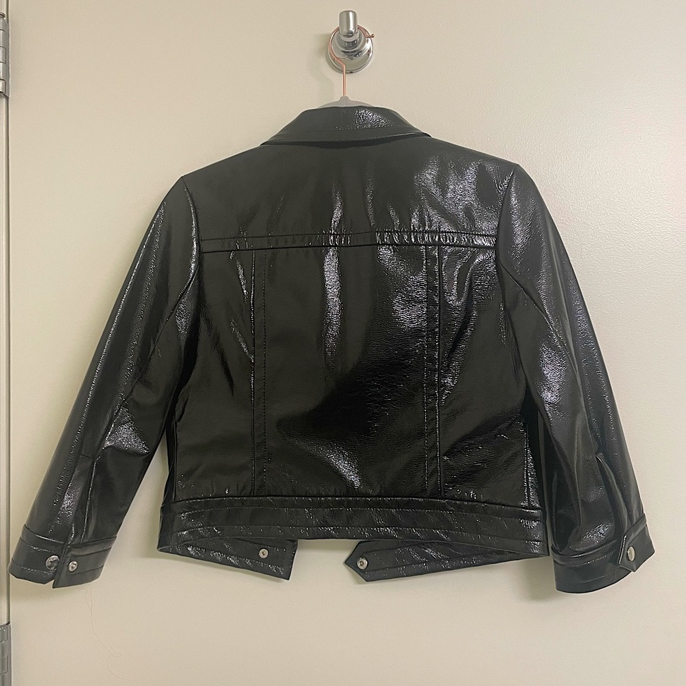 Black patent leather cropped jacket - Picture 2 of 2